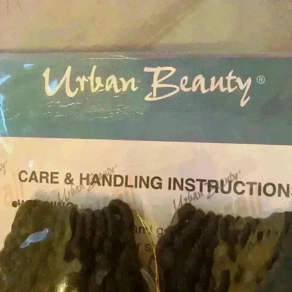 Urban Beauty Synthetic Bajan Braids 20 inches Color 4 Crochet Pre Made Loop with - Picture 5 of 11